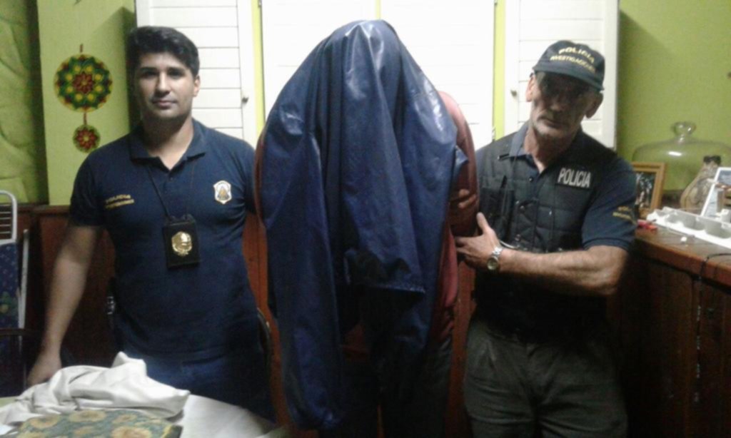 Manejaban el juego desde arriba de una heladería