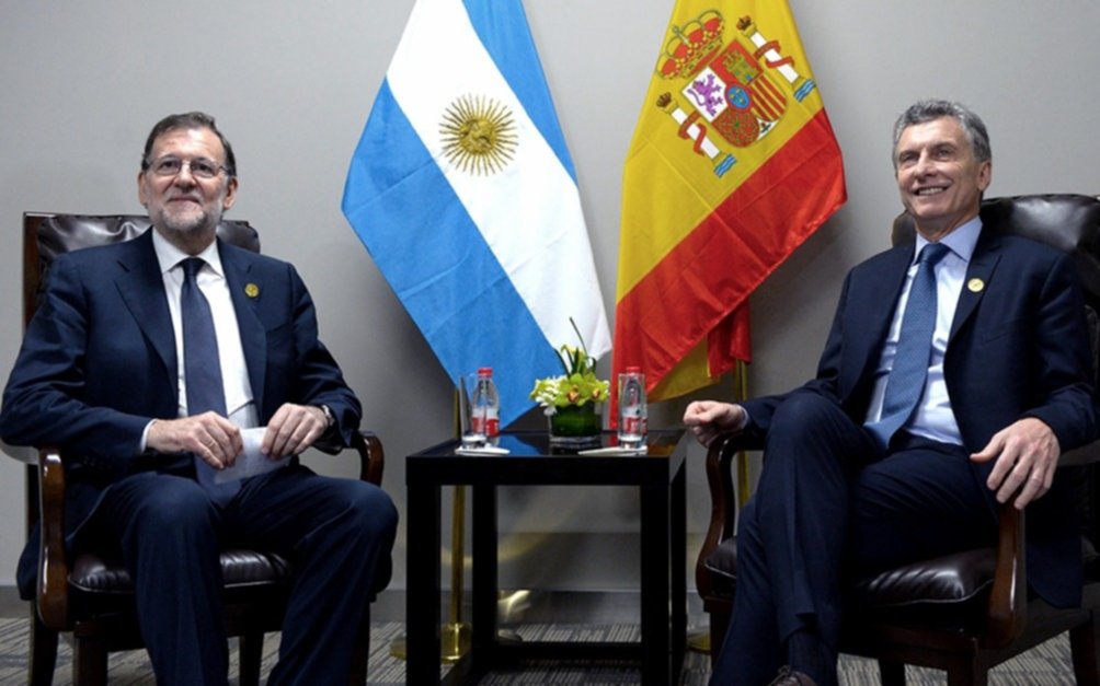 Macri habló con Rajoy sobre el pedido de asistencia financiera al FMI