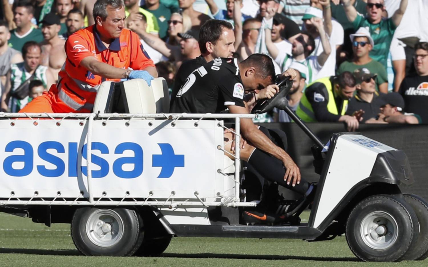 Mercado se lesionó y preocupa su situación a 32 días del Mundial
