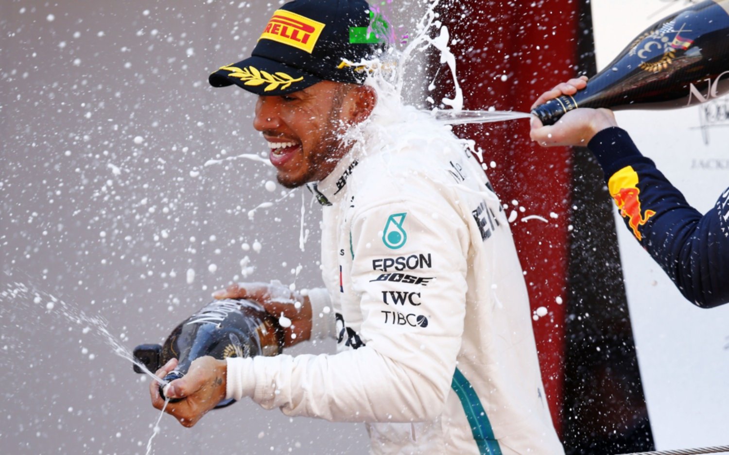Hamilton consiguió su segunda victoria de la temporada y ahora lidera la Fórmula 1