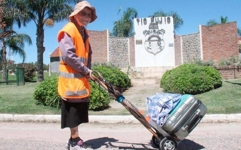 Una italiana de 92 años concretó una procesión de 910 kilómetros