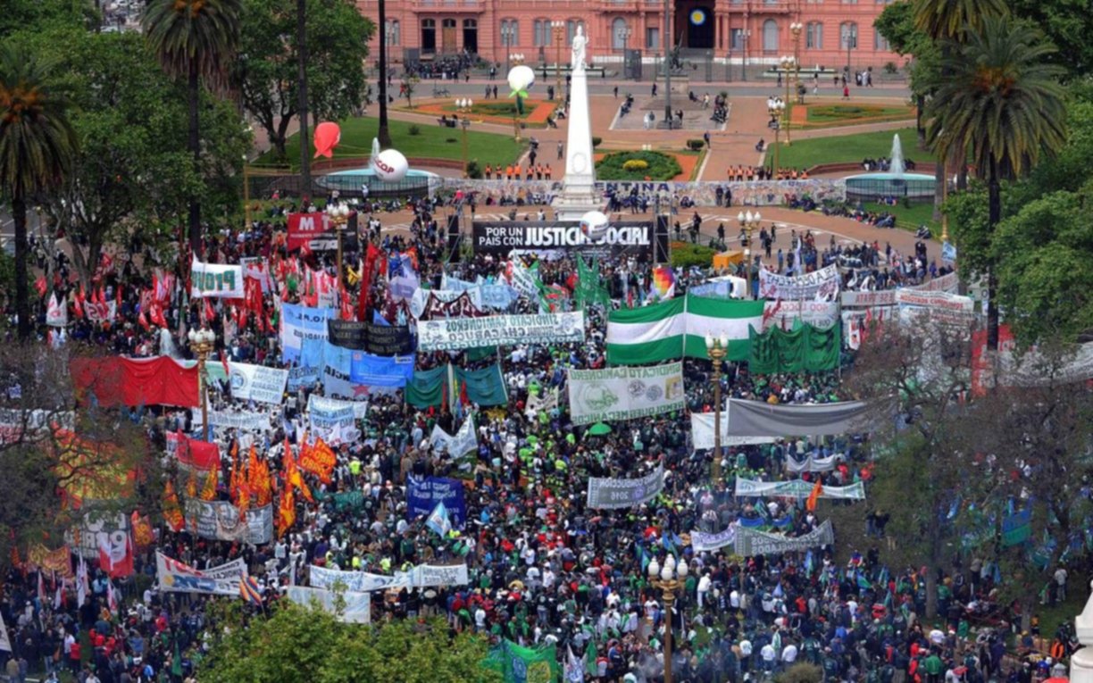 Gremios marchan mañana contra la suba de tarifas y el FMI