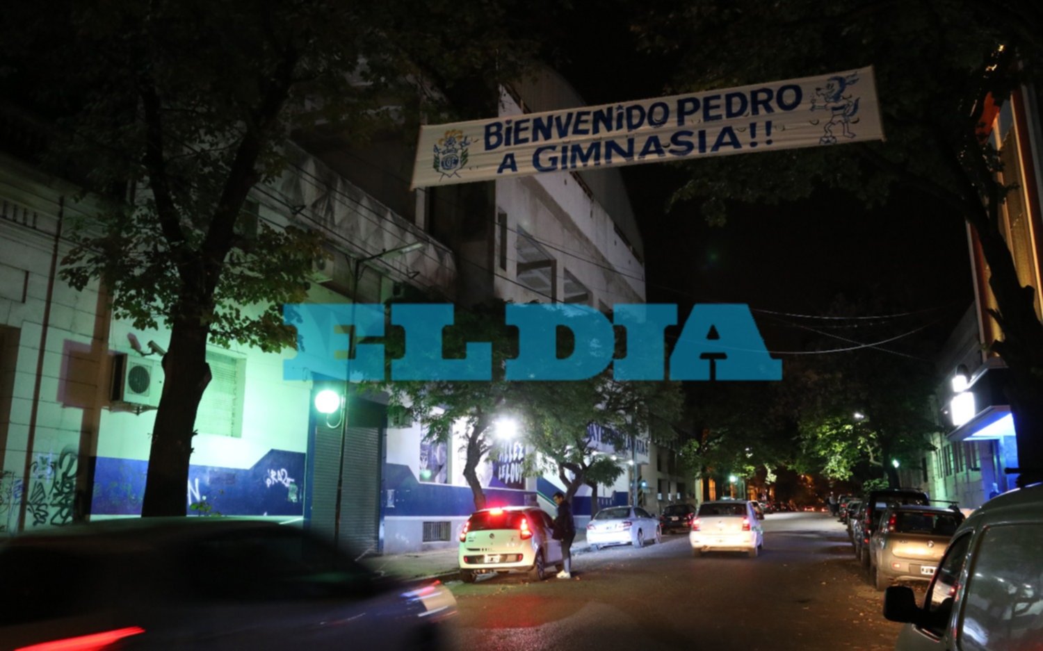Los hinchas del Lobo ya le dan la bienvenida a Troglio con un pasacalle