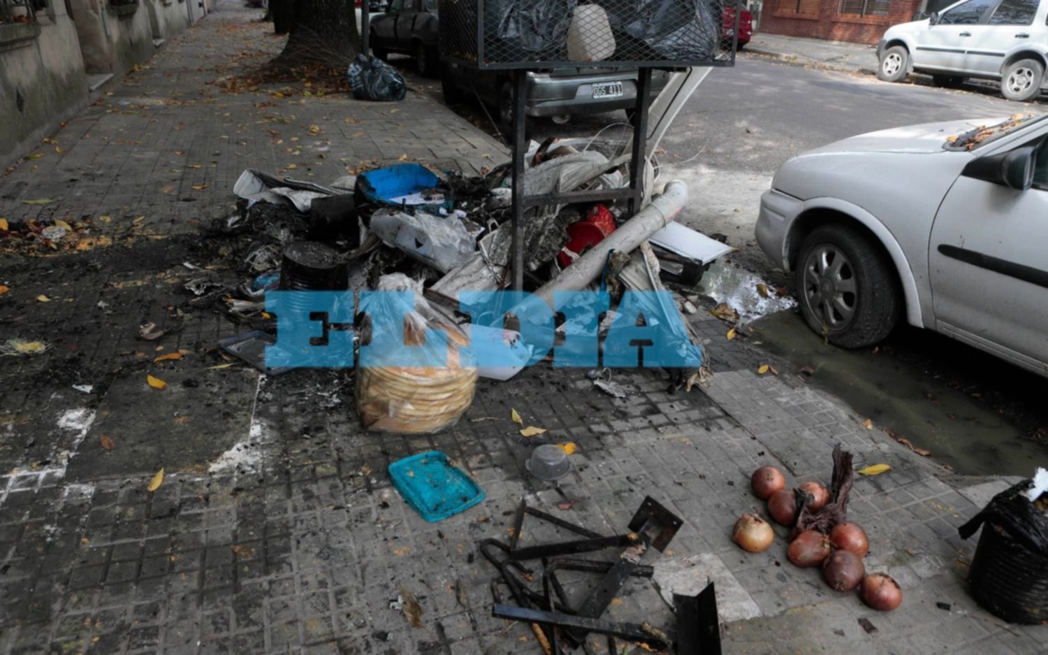 Tensión en 3 y 59 por un incendio en una pizzería