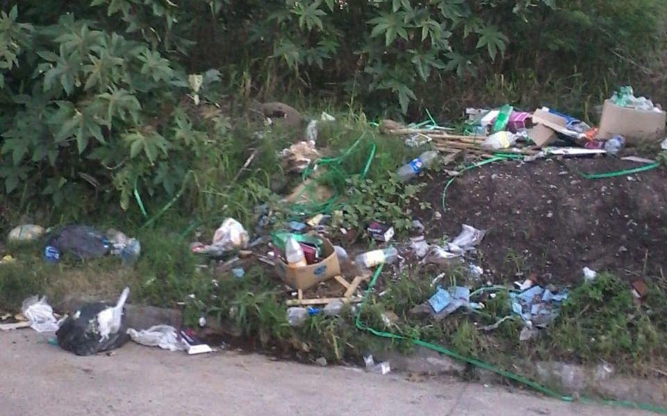Reclaman por un basural en el barrio Cementerio