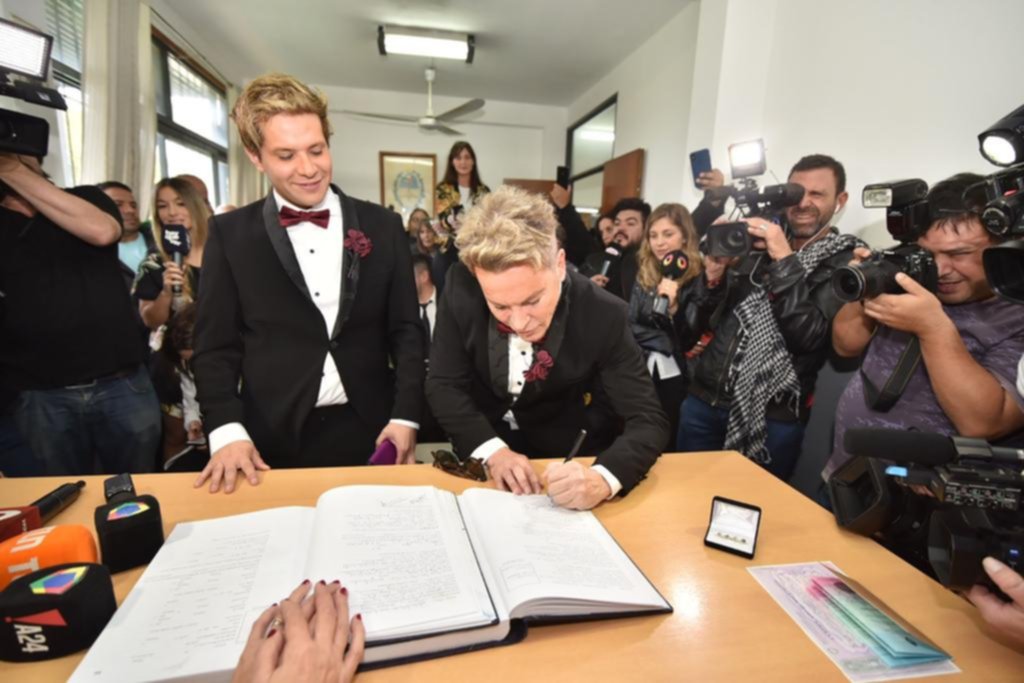 No era broma: Guido y Tomasito se casaron en medio de un escándalo digno de “Zap”