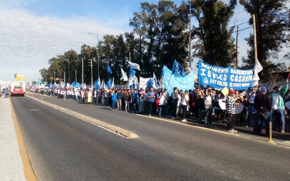 Marcha en La Matanza contra "los tarifazos, la inflación, la desocupación y el FMI"