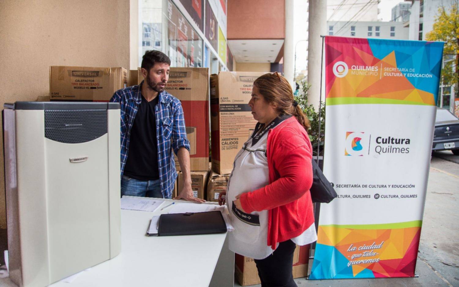 Municipio entregó calefactores a escuelas