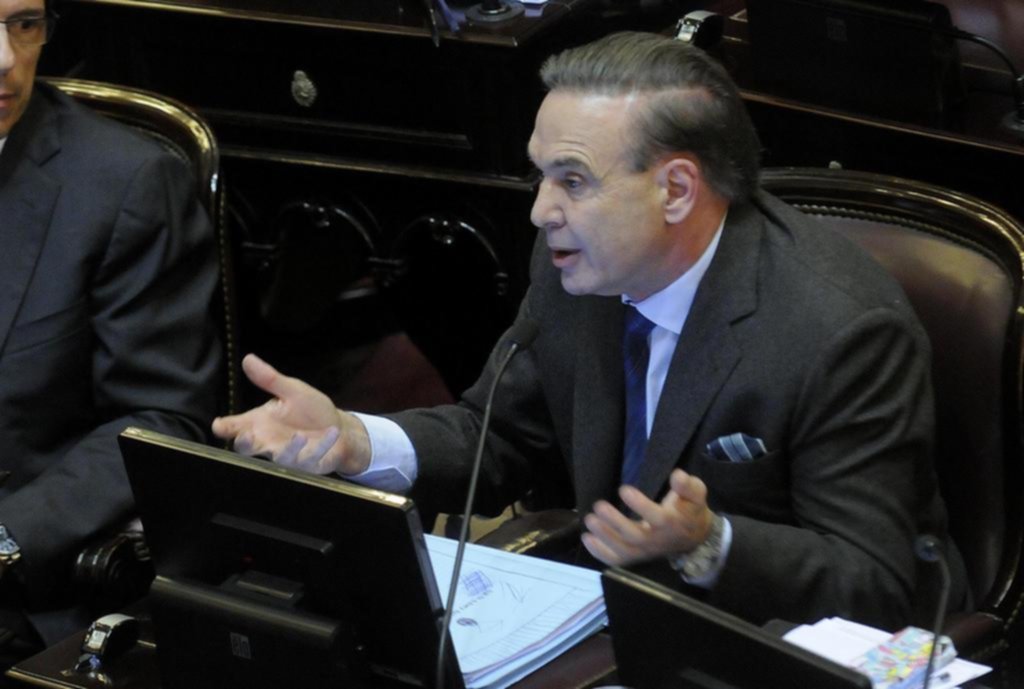 Definen en el Senado si frenan por ley el aumento de tarifas