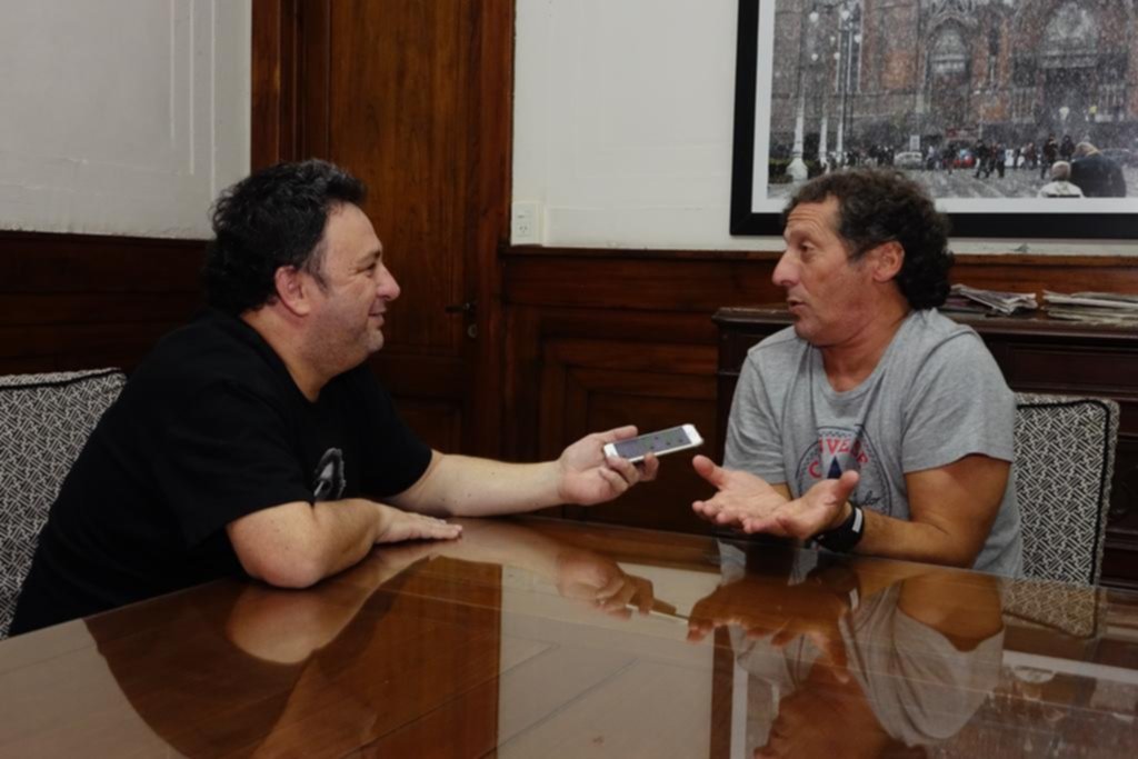 Troglio y su relación con la tecnología, el nuevo Lobo y la fina línea del amor al Club y cobrar