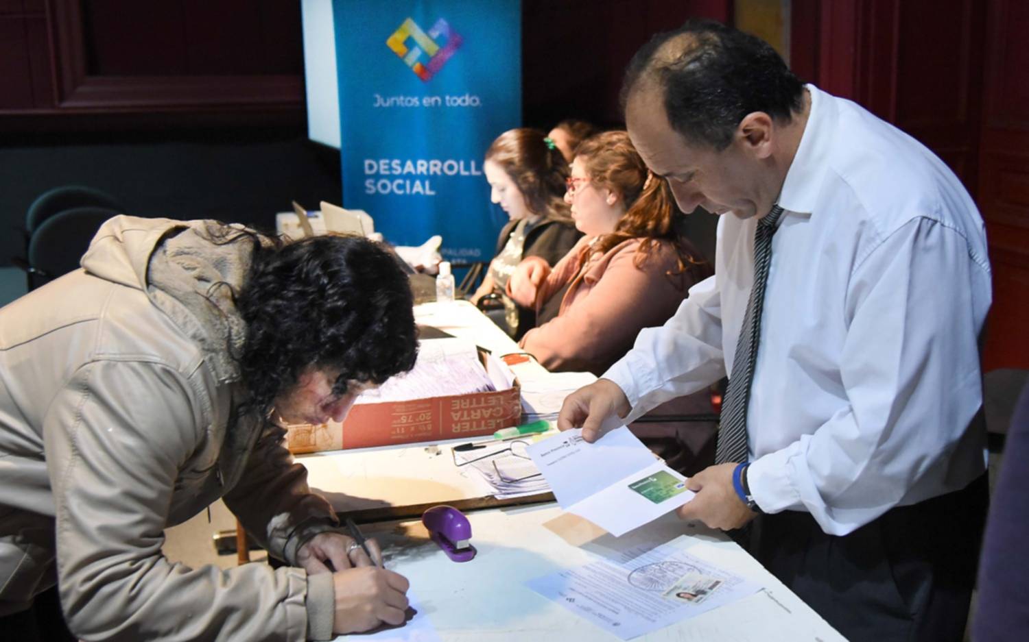Hasta el jueves se entregan las tarjetas alimentarias para inscriptos en febrero y marzo