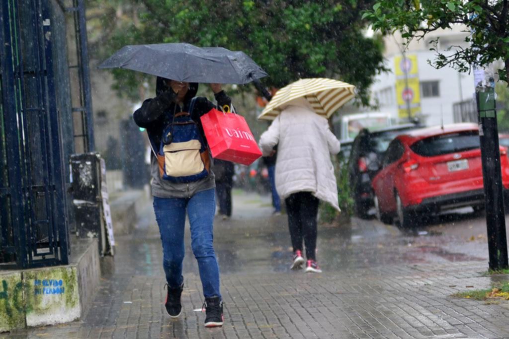 Lluvias y tormentas se prolongarían hasta el fin de semana en la Región