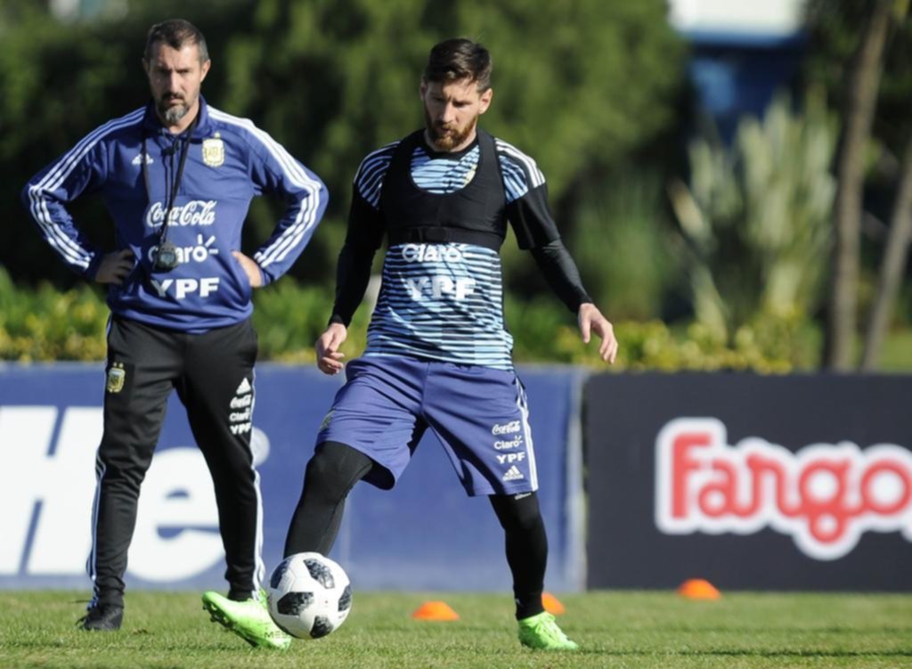 “La gente tiene que ser realista y aceptar que Argentina no va al Mundial como candidato”