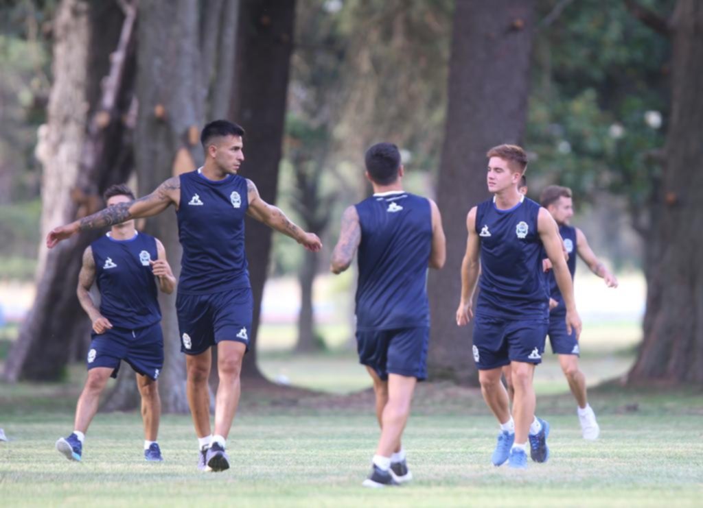 Varios profesionales juveniles comenzaron a despedirse al no tener chances de poder jugar