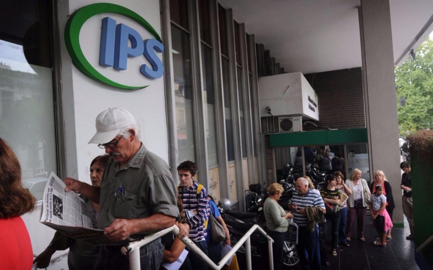 Los jubilados y pensionados del IPS cobrarán entre mañana y el jueves