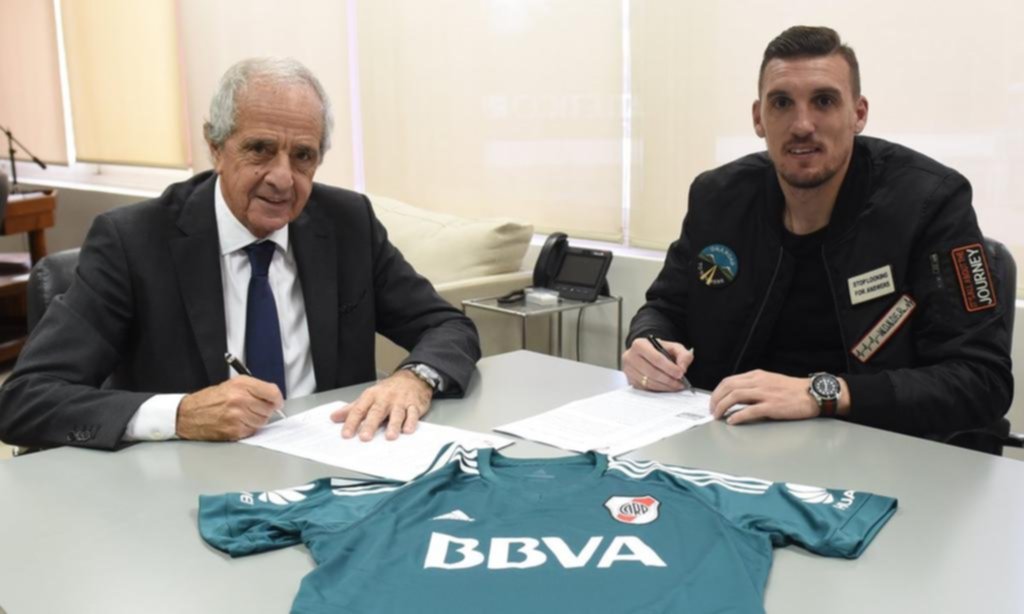 River blindó a Armani: 20 palos verdes de cláusula