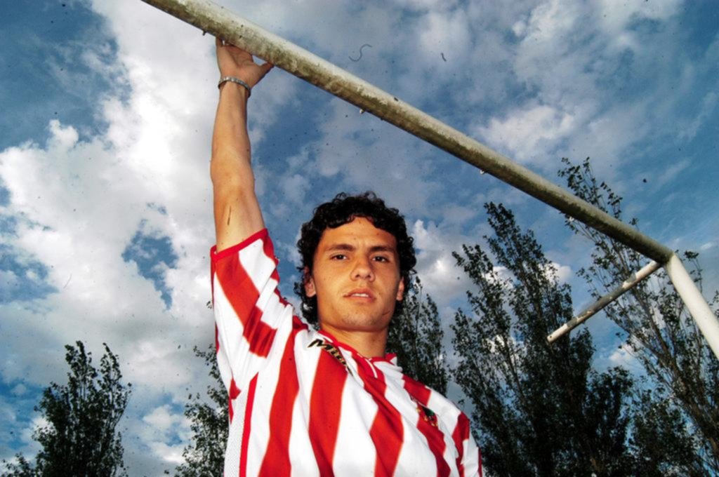 Carrusca cuelga los botines a sus 35 años