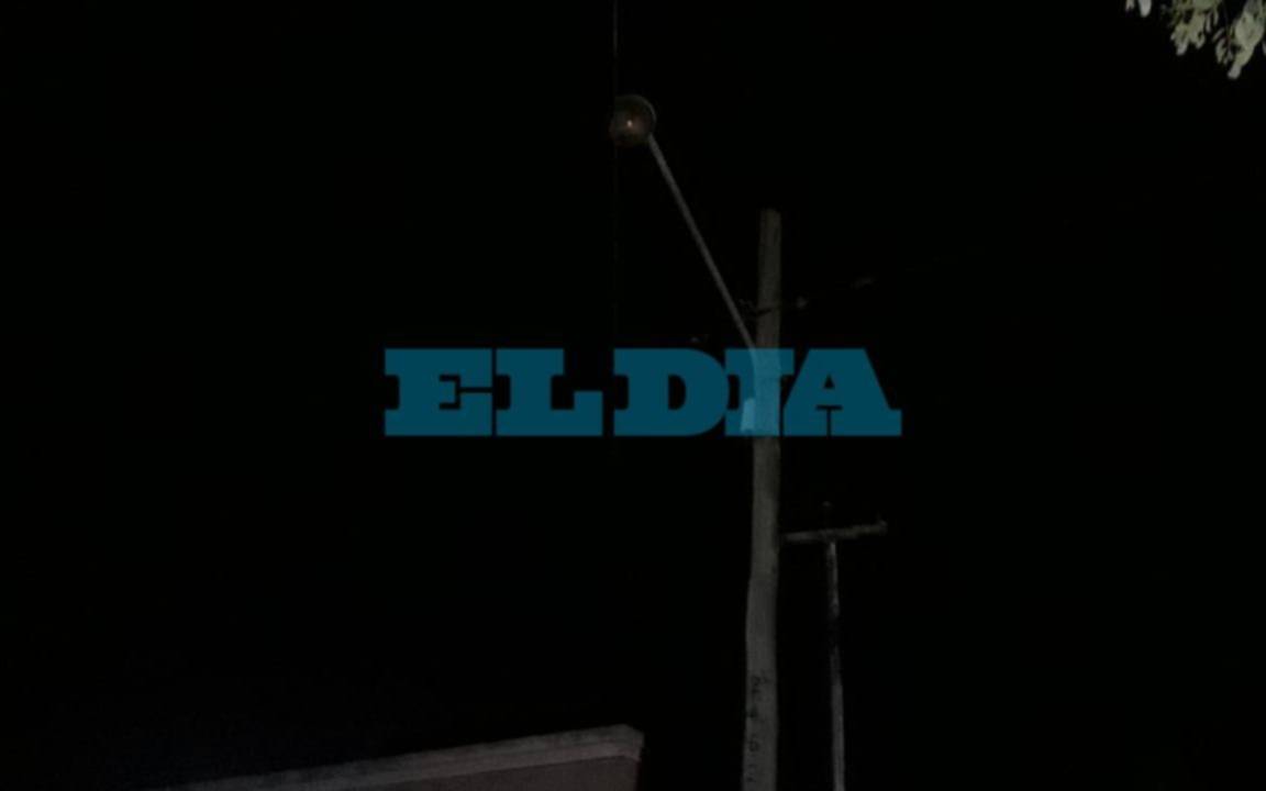 Luminarias sin funcionar en zona de San Carlos