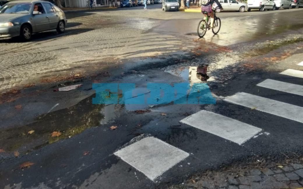 Caudalosa y prolongada pérdida de agua en 2 y 55