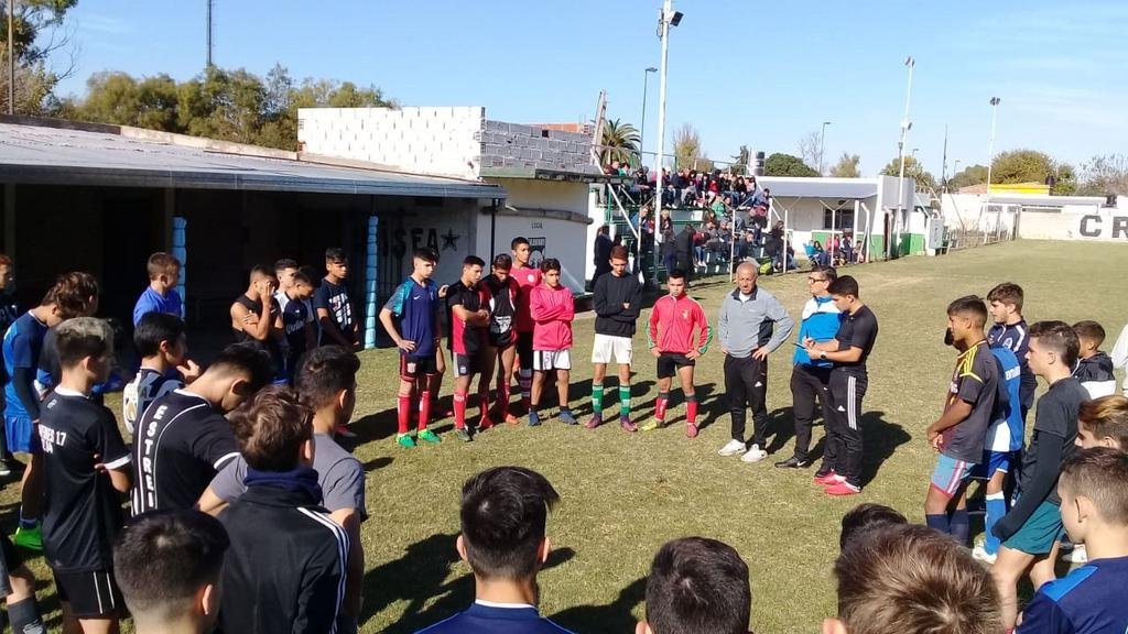La selección Sub-15 de la Liga puso manos a la obra