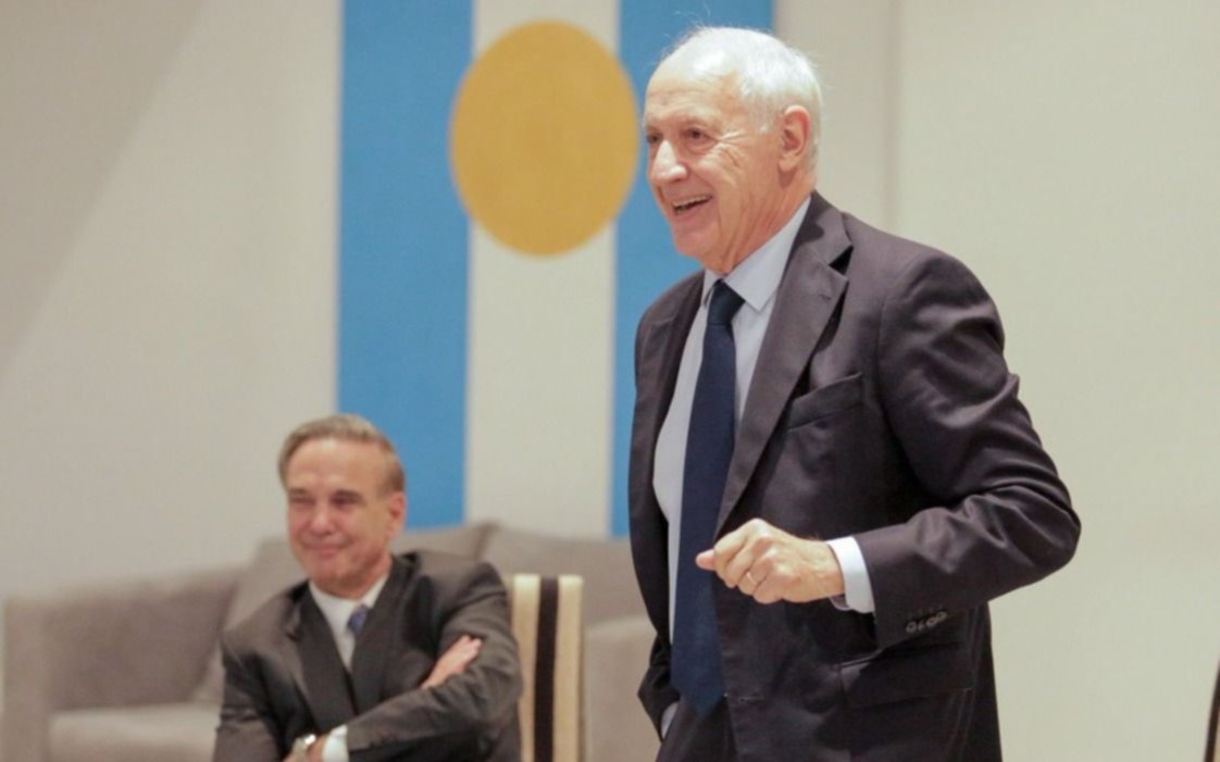 Lavagna publicó en las redes su propio acuerdo de 10 puntos