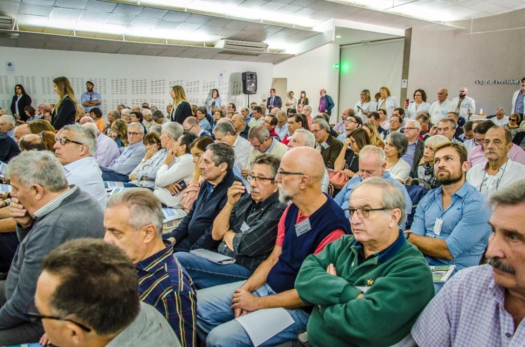 La inflación y la devaluación ponen en jaque los haberes de los profesionales retirados
