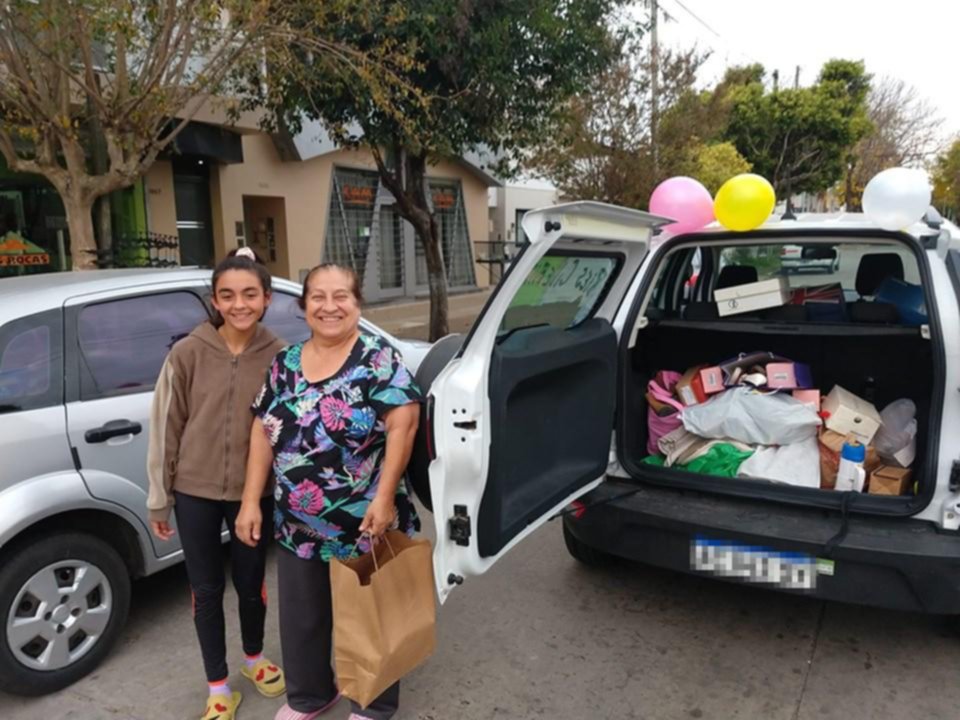 Finalizó la colecta solidaria Pies Calentitos con una caravana en Tolosa