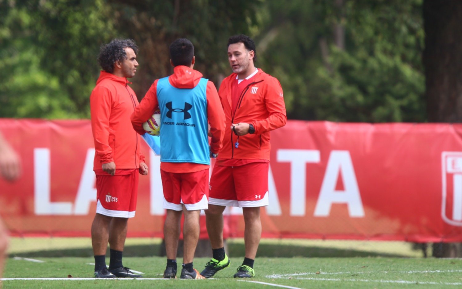 El plantel de Estudiantes goza de su segundo día de descanso