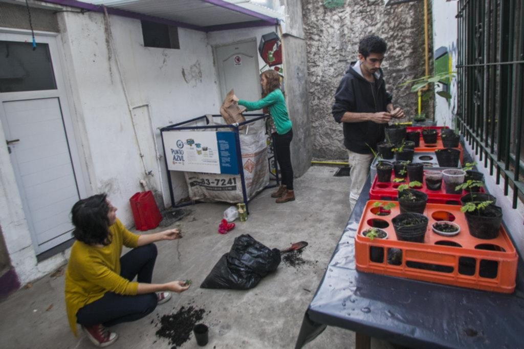 Los vecinos potencian la identidad del barrio Hipódromo a través de la ecología
