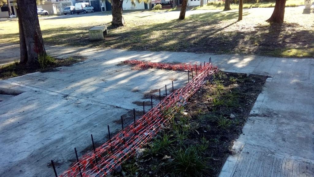 Denuncian peligro en un espacio público de 532 y 29