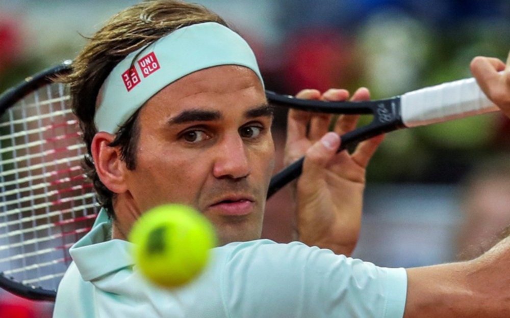 El suizo Federer ganó en su regreso al polvo de ladrillo después de tres años