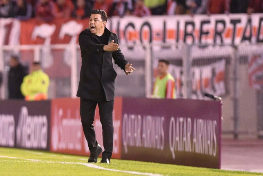 Comenzaron a juntar bronce para la estatua de Gallardo