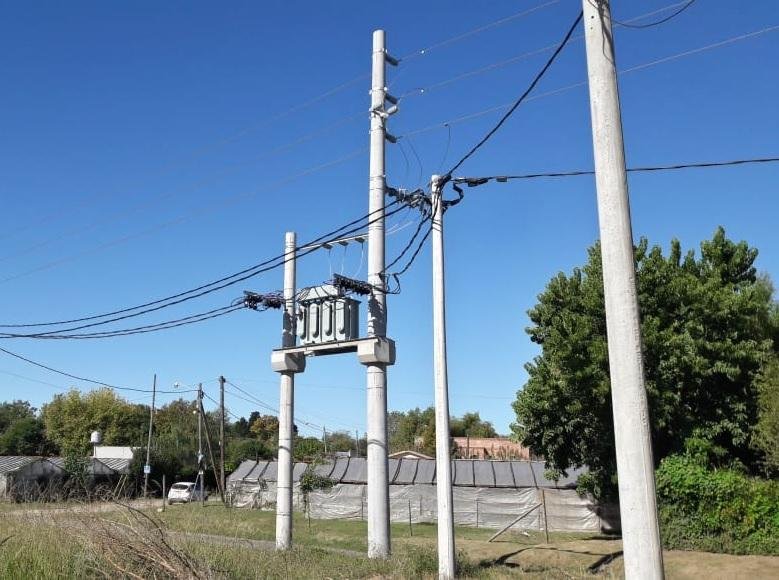 Obras para mejorar el abastecimiento de energía eléctrica en una amplia zona de Villa Elisa