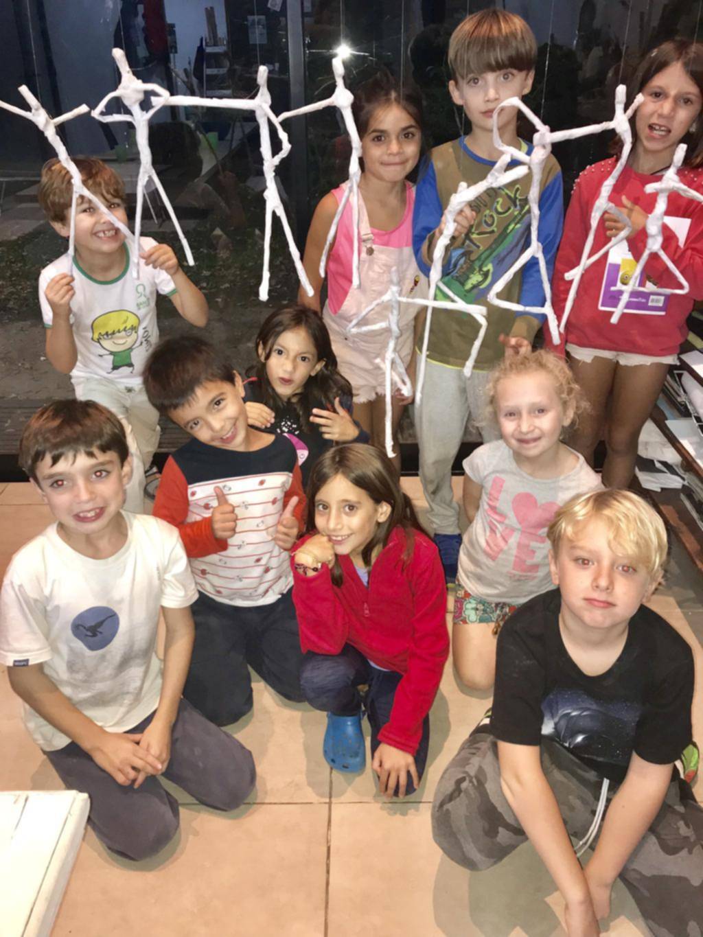 Festival de arte con los chicos en Villa Elisa