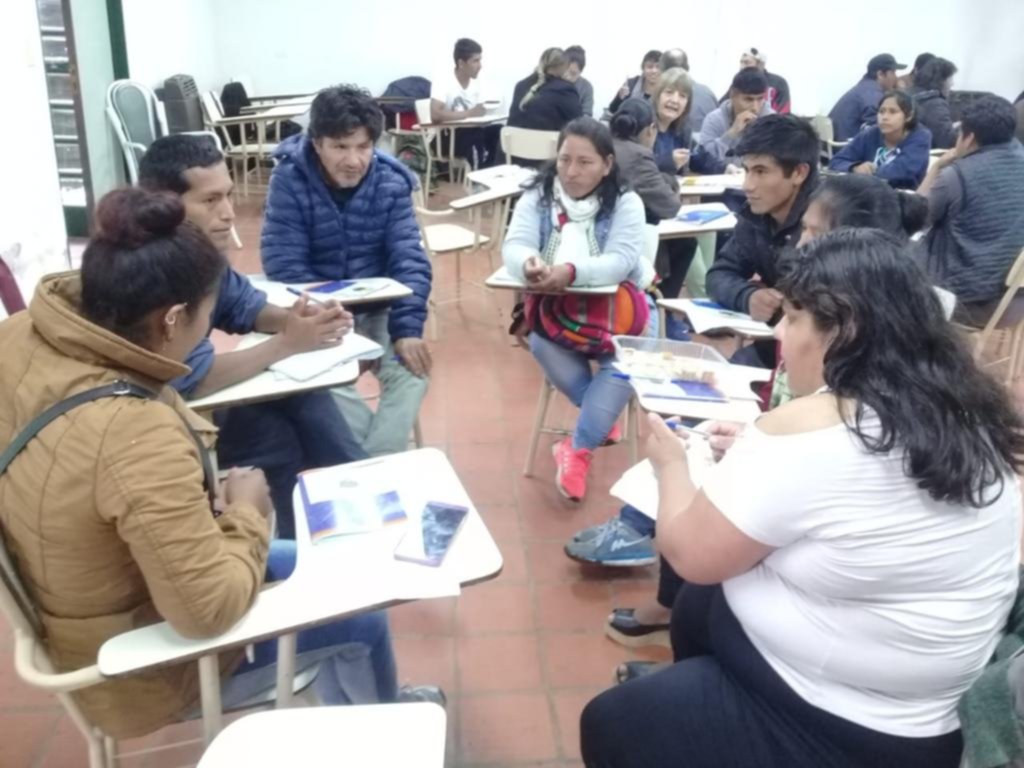 Los quinteros platenses van a la facultad para mejorar la producción florihortícola