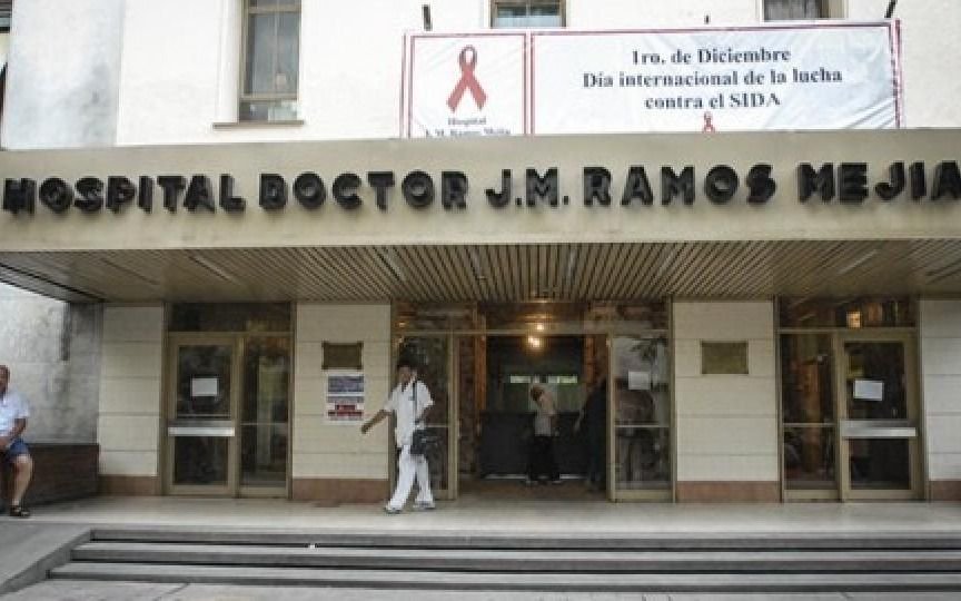 Olivares tuvo "una falla multiorgánica" y está en estado crítico, según el parte médico