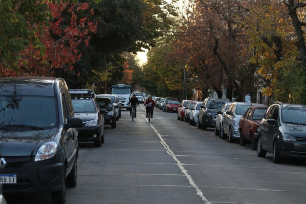 Tras “el cuarto robo en 15 días”, vecinos de Plaza Yrigoyen piden más seguridad