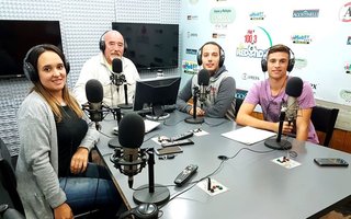 Ya largó... LA ESCUDERÍA! Hasta las 18, por La Redonda 100.3