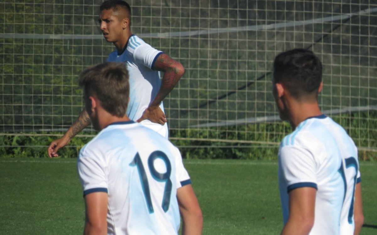 Con presencia albirroja, el Sub-20 argentino ganó un amistoso en España