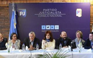 Cristina participó de la cumbre del PJ: no concurría desde 2003