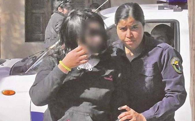 Preventiva para una mujer que entregó a su hija de 11 años a un vecino por 3 mil pesos