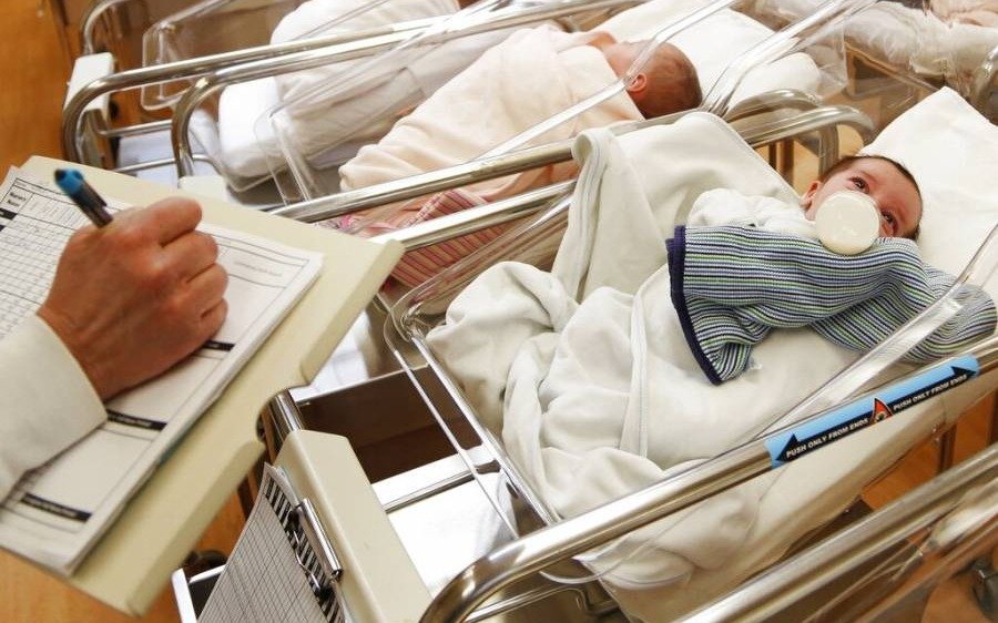Récord negativo: cayó 2% la natalidad en Estados Unidos