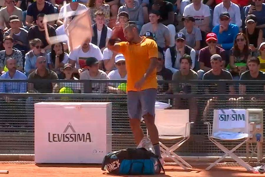Kyrgios protagonizó otro escándalo y fue descalificado del torneo