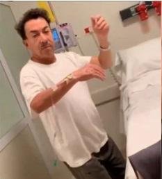 Pachano, a puro meneo en una sesión de quimioterapia