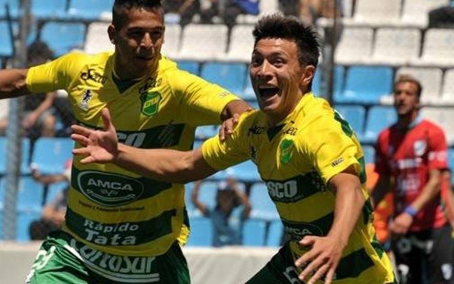 Un pase que hace ruido: el jugador de Defensa y Justicia que encandiló al Ajax