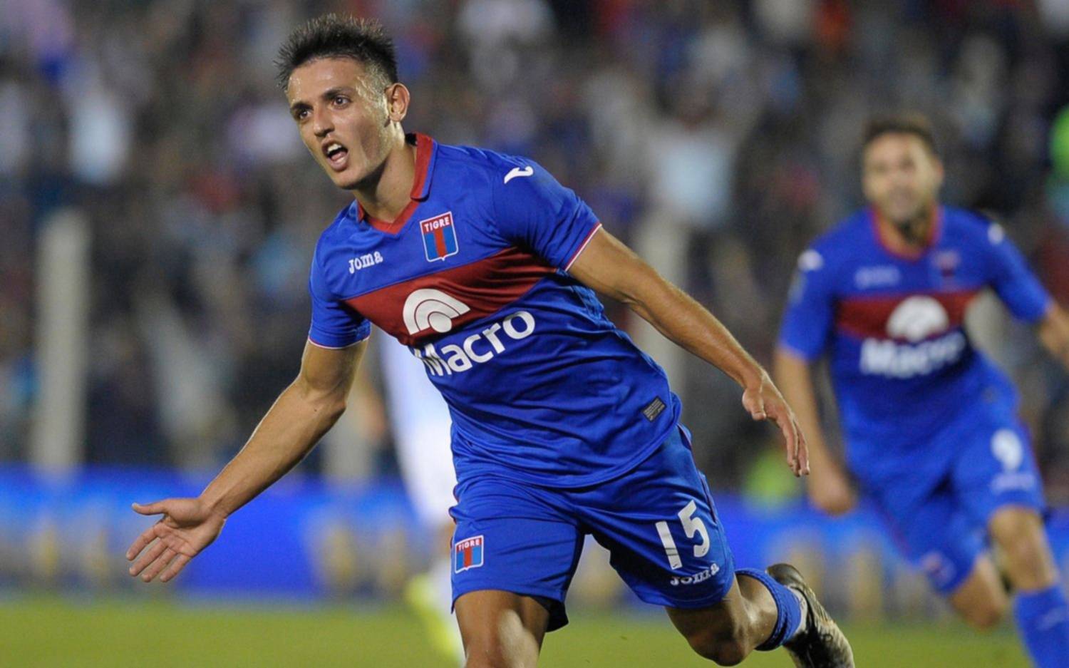 Paliza de Tigre a Atlético Tucumán: 5 a 0 en la ida y con un pie en la final