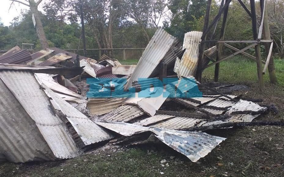 Vandalizaron un club de pesca en Berisso: destrozos e incendio