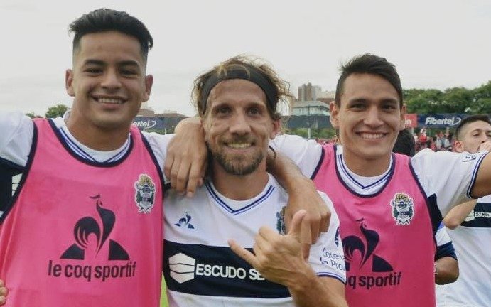 Oreja: "Gracias Gimnasia, me voy orgulloso de haber vestido esta camiseta"