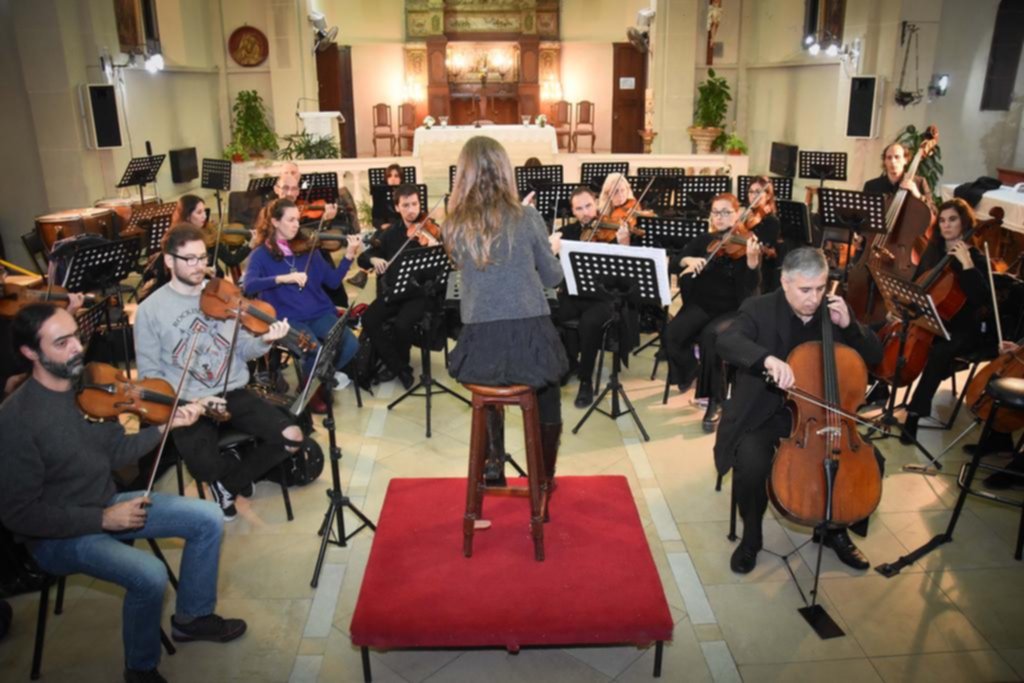 Concierto de la Orquesta Escuela por las fiestas patronales en Berisso