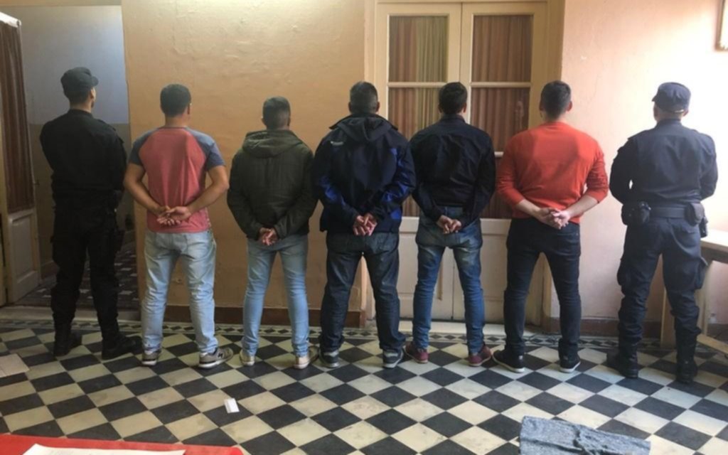 San Miguel del Monte: 7 policías fueron detenidos por la persecución que terminó en la muerte de 4 chicos